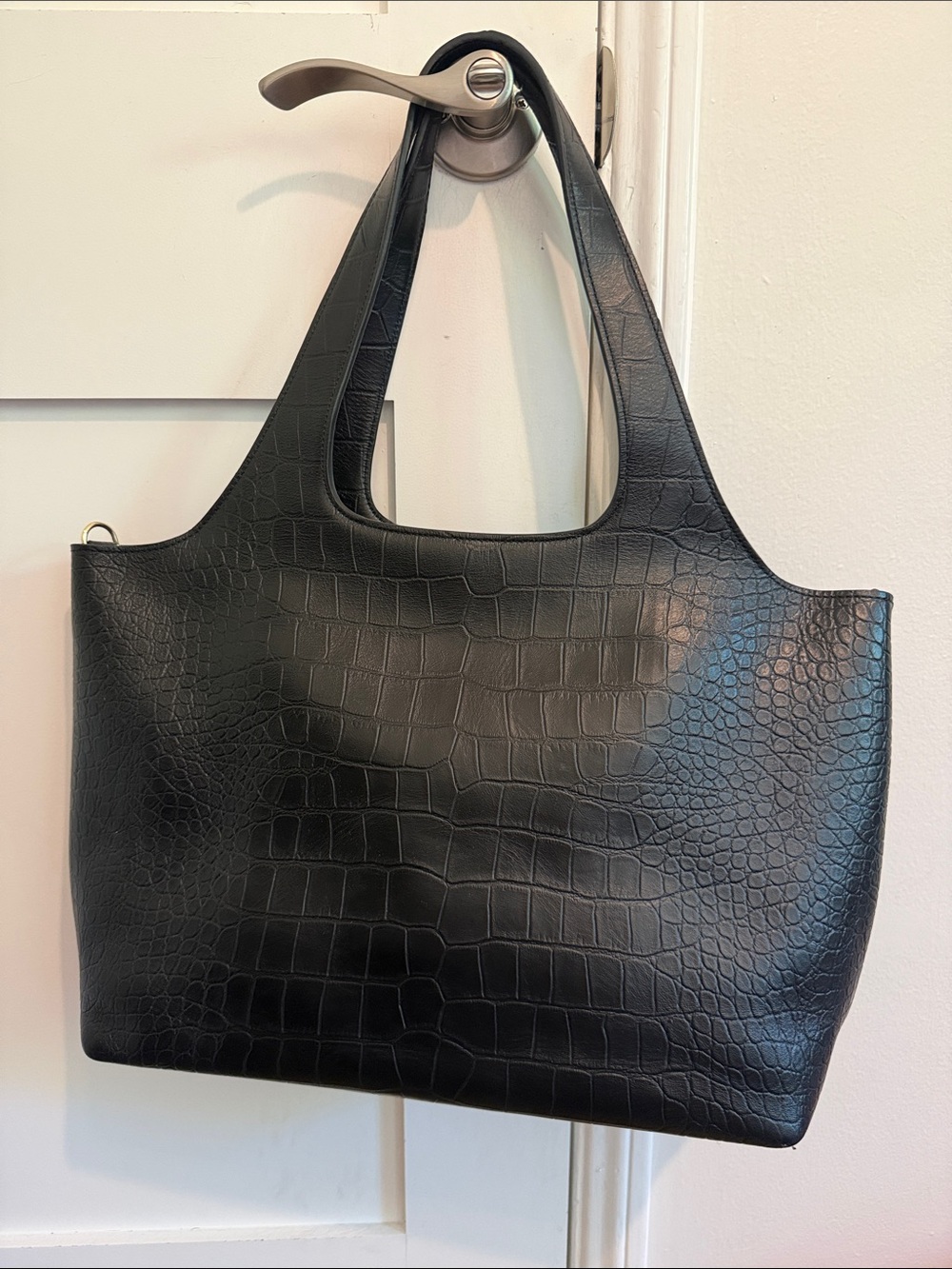 Black Croc-Embossed Tote Bag - Classic Women's Handbag